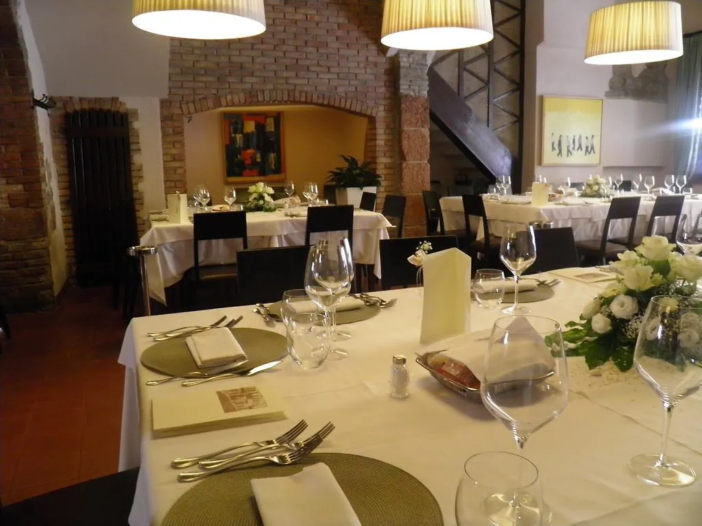 Oreste Suite Lazise